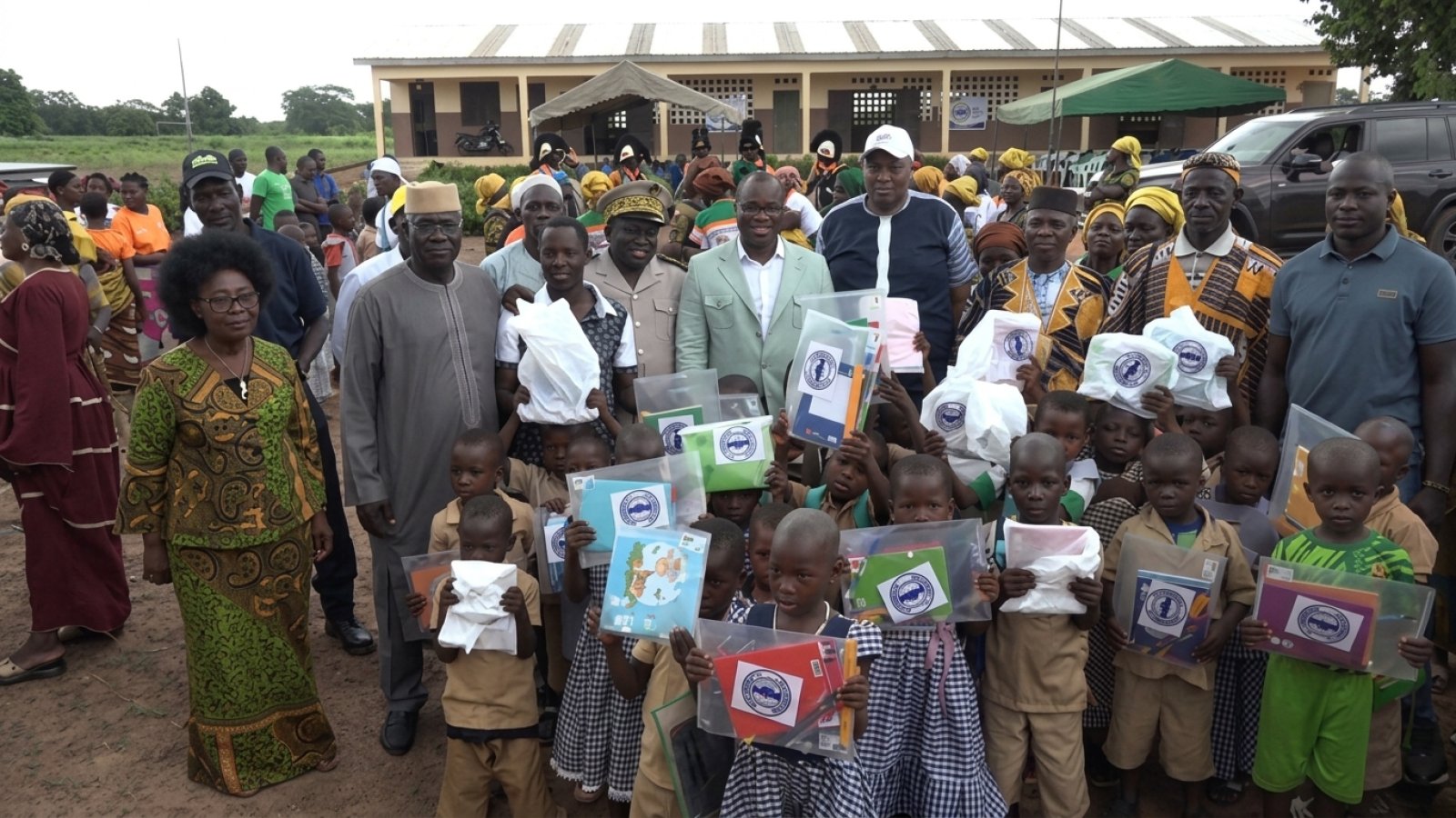 Rentrée scolaire : REMEDES distribue plus de 5 000 kits scolaires aux écoliers du Nord