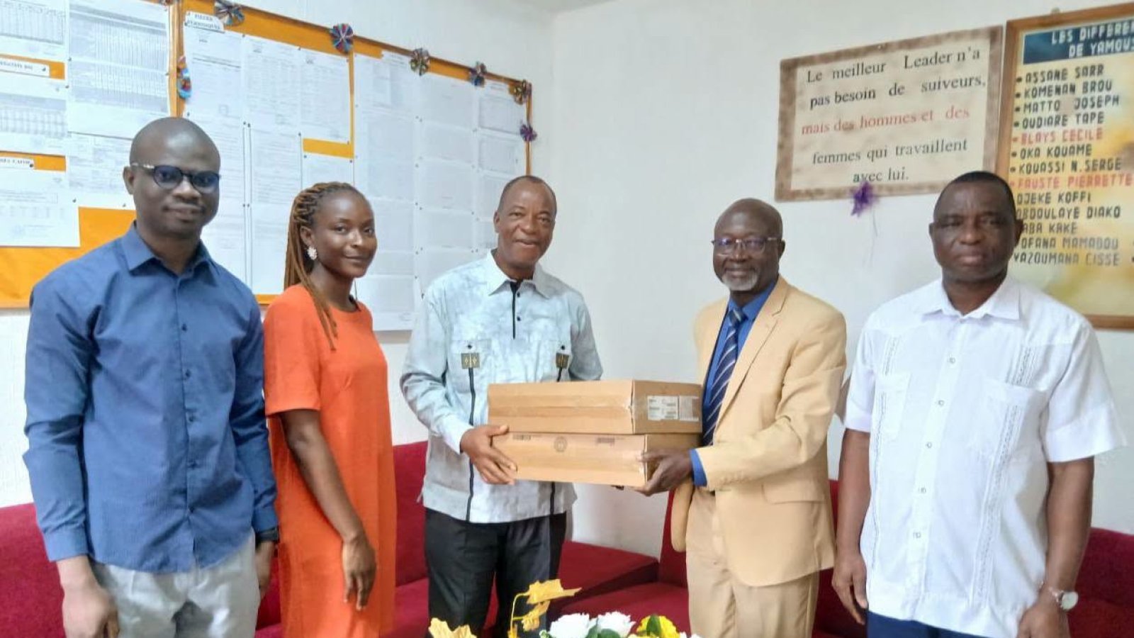 Solidarité éducative : Le Collège privé Bakou équipe la DRENA de Yamoussoukro