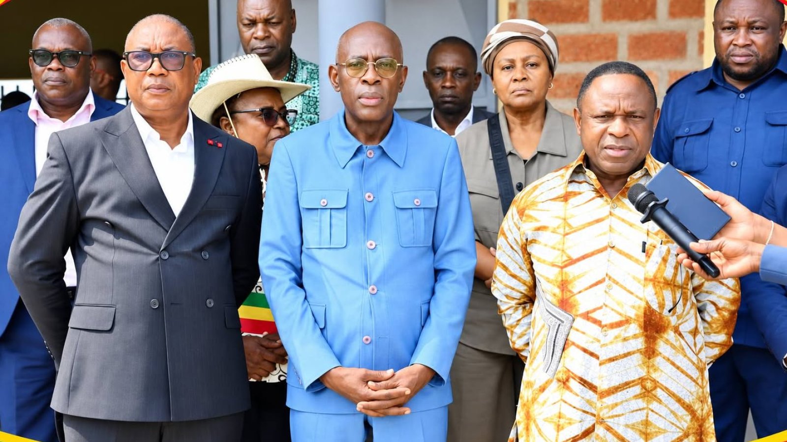 Congo Brazzaville / Bouenza : les Ministres Jean-Luc MOUTHOU et Rigobert MABOUNDOU sur le terrain.
