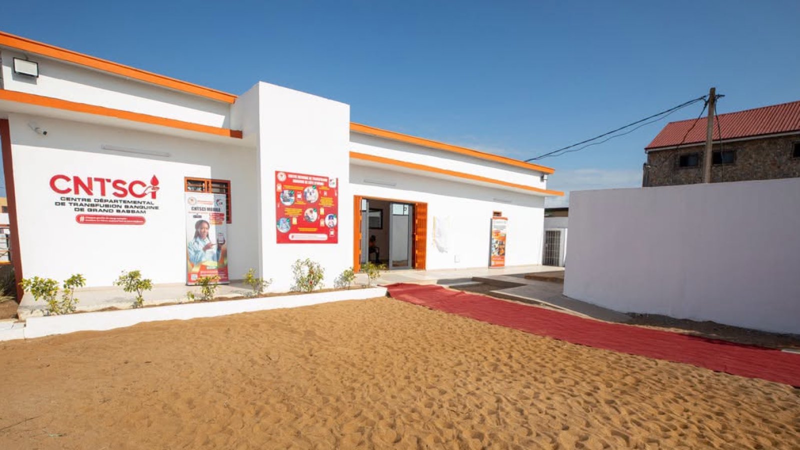 Grand-Bassam : Le Centre départemental de transfusion sanguine, un pôle moderne pour rapprocher les produits sanguins des populations