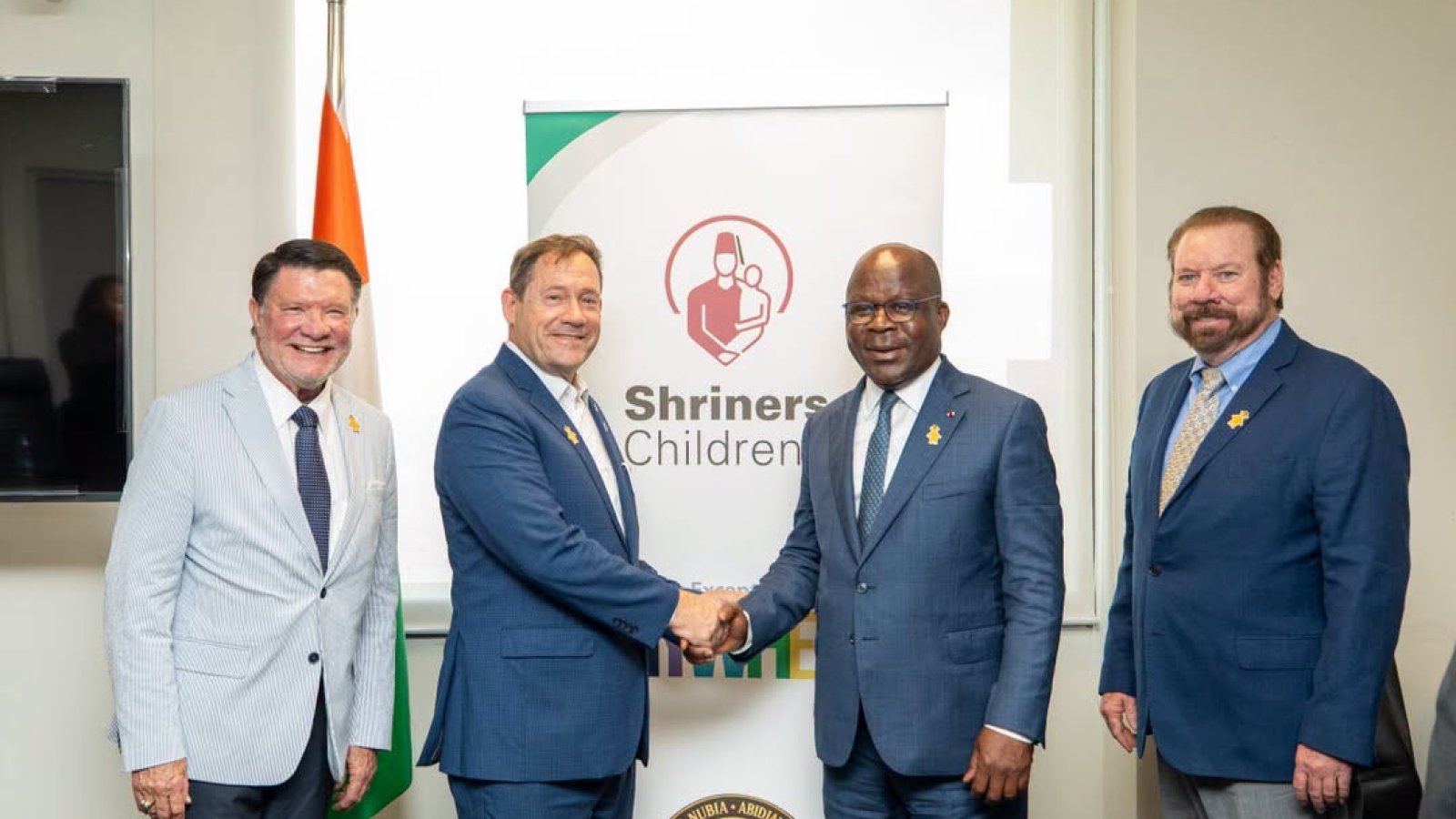 Coopération sanitaire : Pierre N’Gou Dimba échange avec une délégation de Shriners Children’s USA