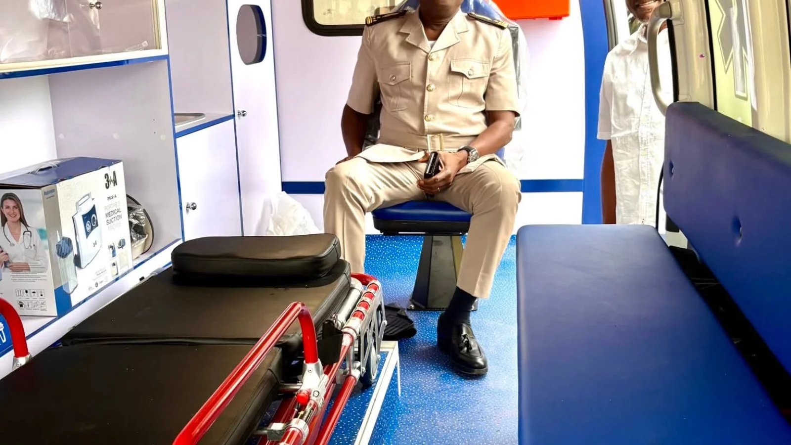 Oumé : Le préfet appelle à une gestion optimale de l’ambulance offerte par la présidente du Sénat.