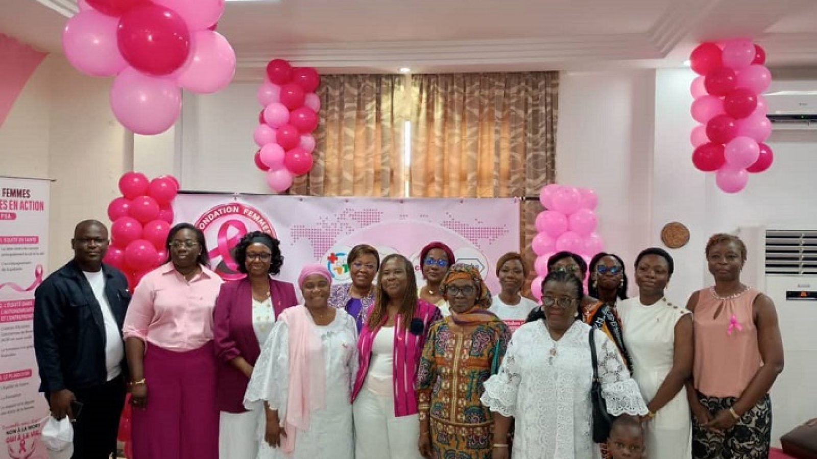 Côte d’ivoire : Une fondation apporte son soutien à 17 femmes atteintes de cancer