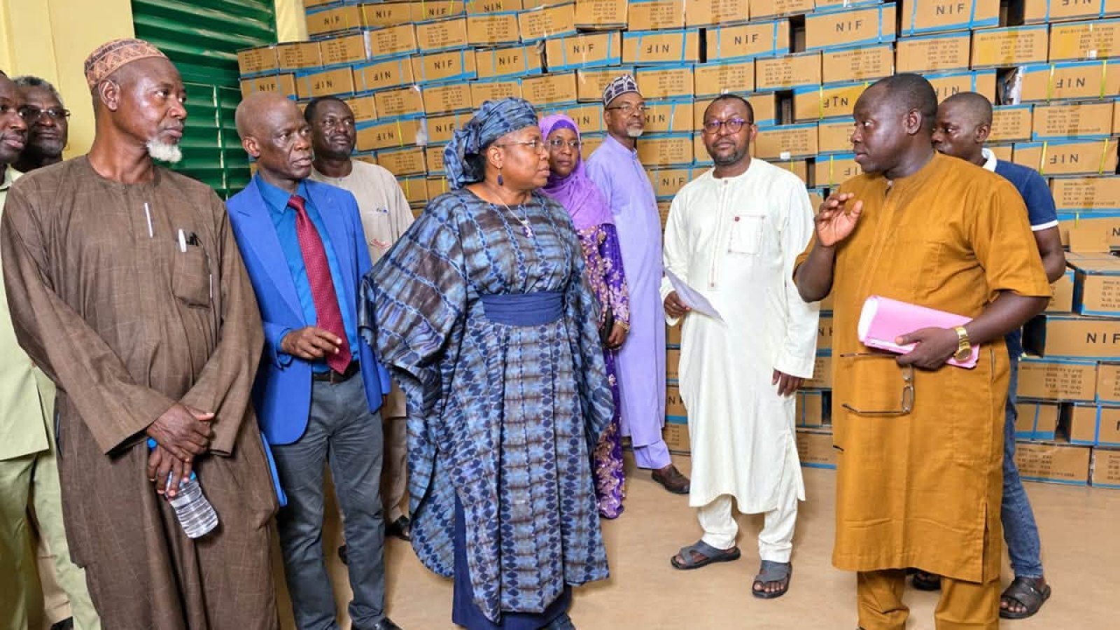 Niger / Rentrée scolaire 2026-2027 : La ministre Dr Élisabeth Shérif lance l’acheminement des fournitures et manuels scolaires