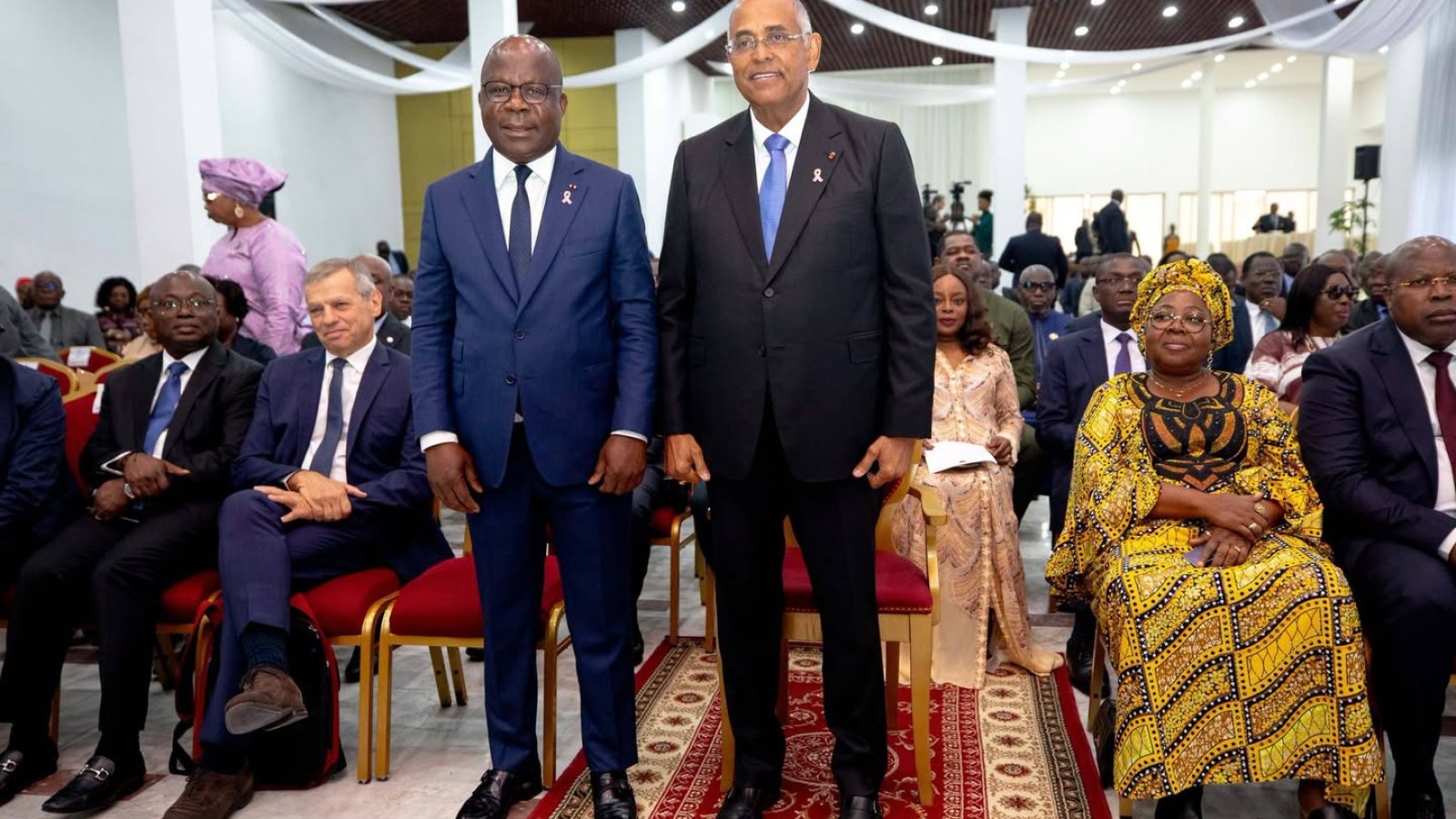 Assemblée nationale : Pierre N’gou DIMBA échange avec les députés à l’occasion de la première conférence de la rotonde