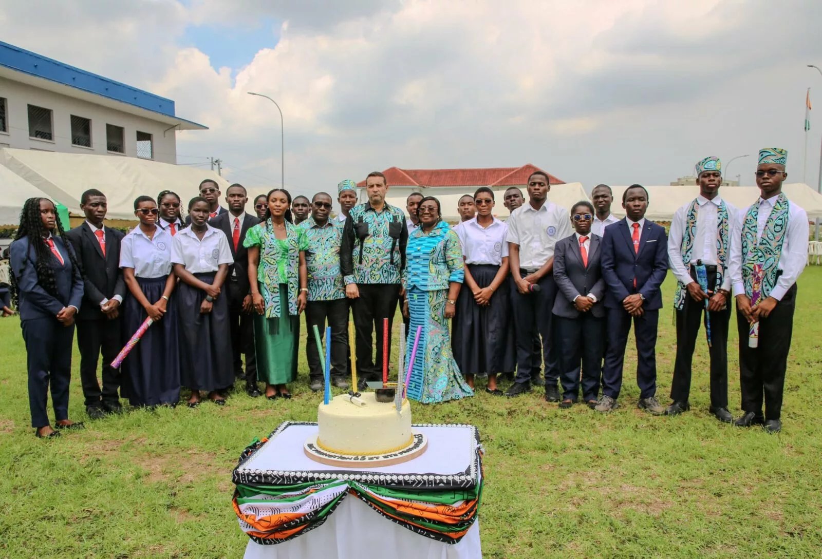 Journée de l’excellence : le Lycée Technique d’Abidjan célèbre ses meilleurs élèves