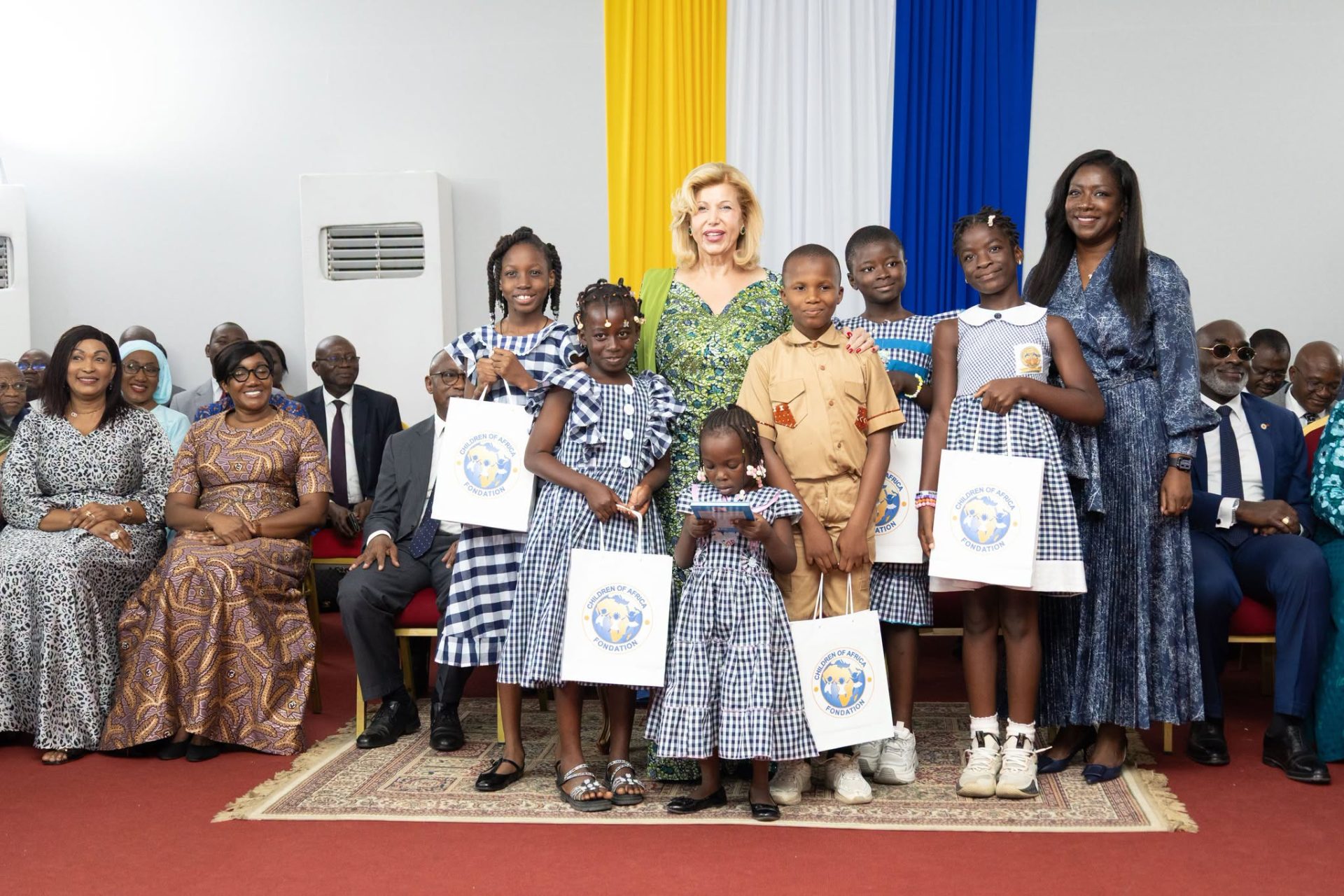 Rentrée scolaire 2026-2027 : 15 000 kits scolaires distribués aux élèves à travers la Côte d’Ivoire
