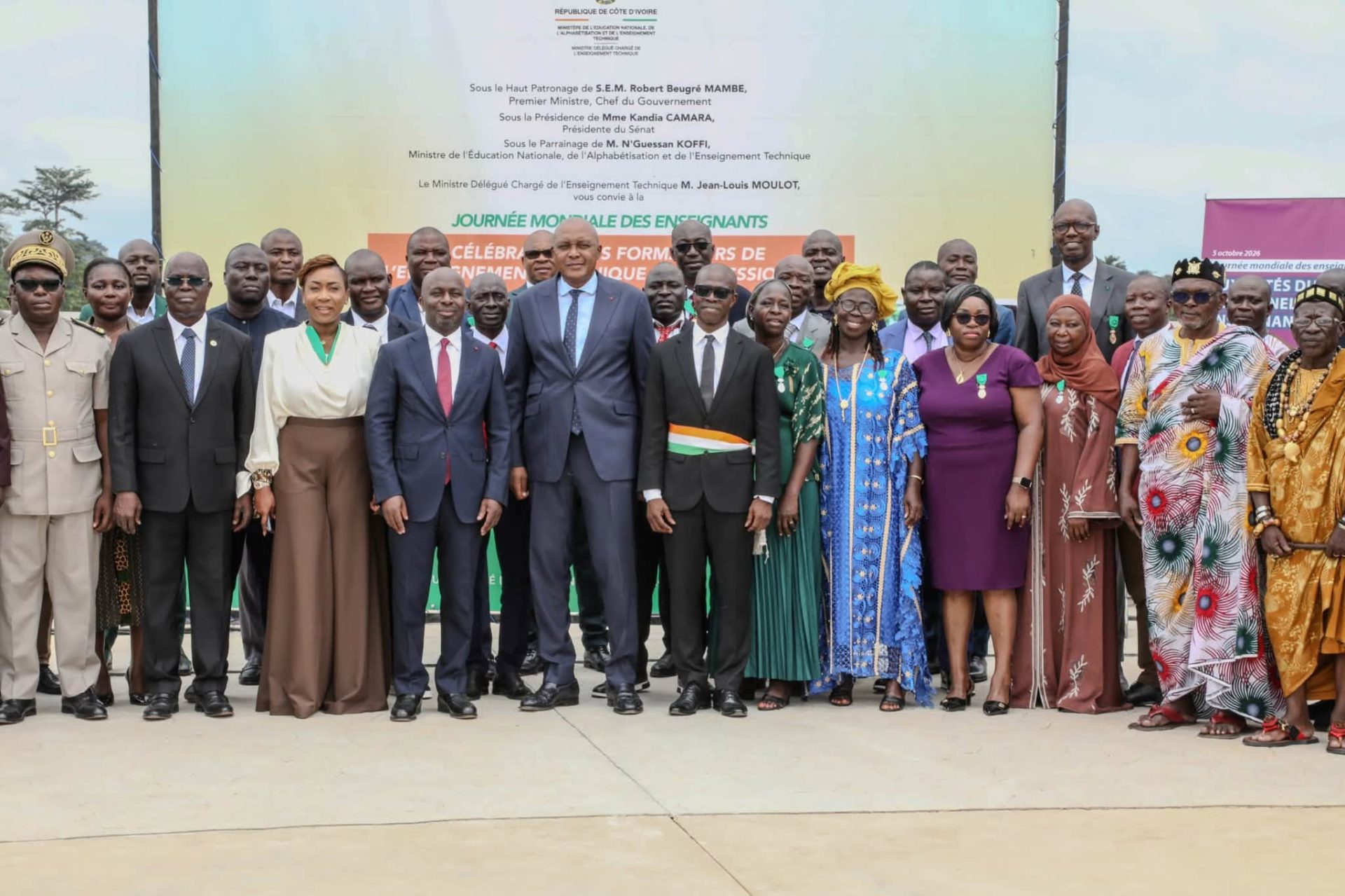 Journée mondiale des enseignants : 37 acteurs de l’Enseignement technique et professionnel distingués à Yamoussoukro