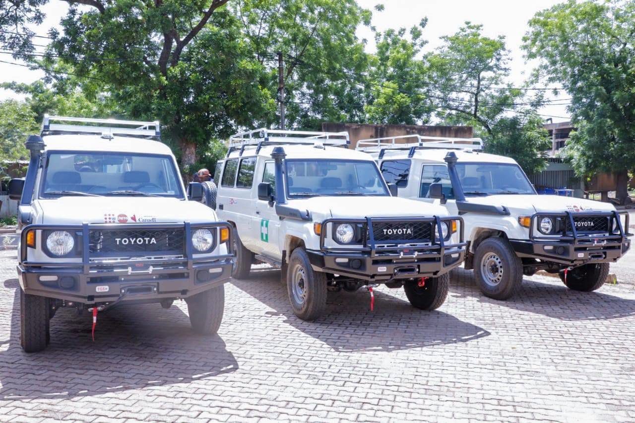 Burkina Faso / Santé : Trois ambulances, 200 lits et 115 tables d’accouchement pour renforcer les infrastructures sanitaires