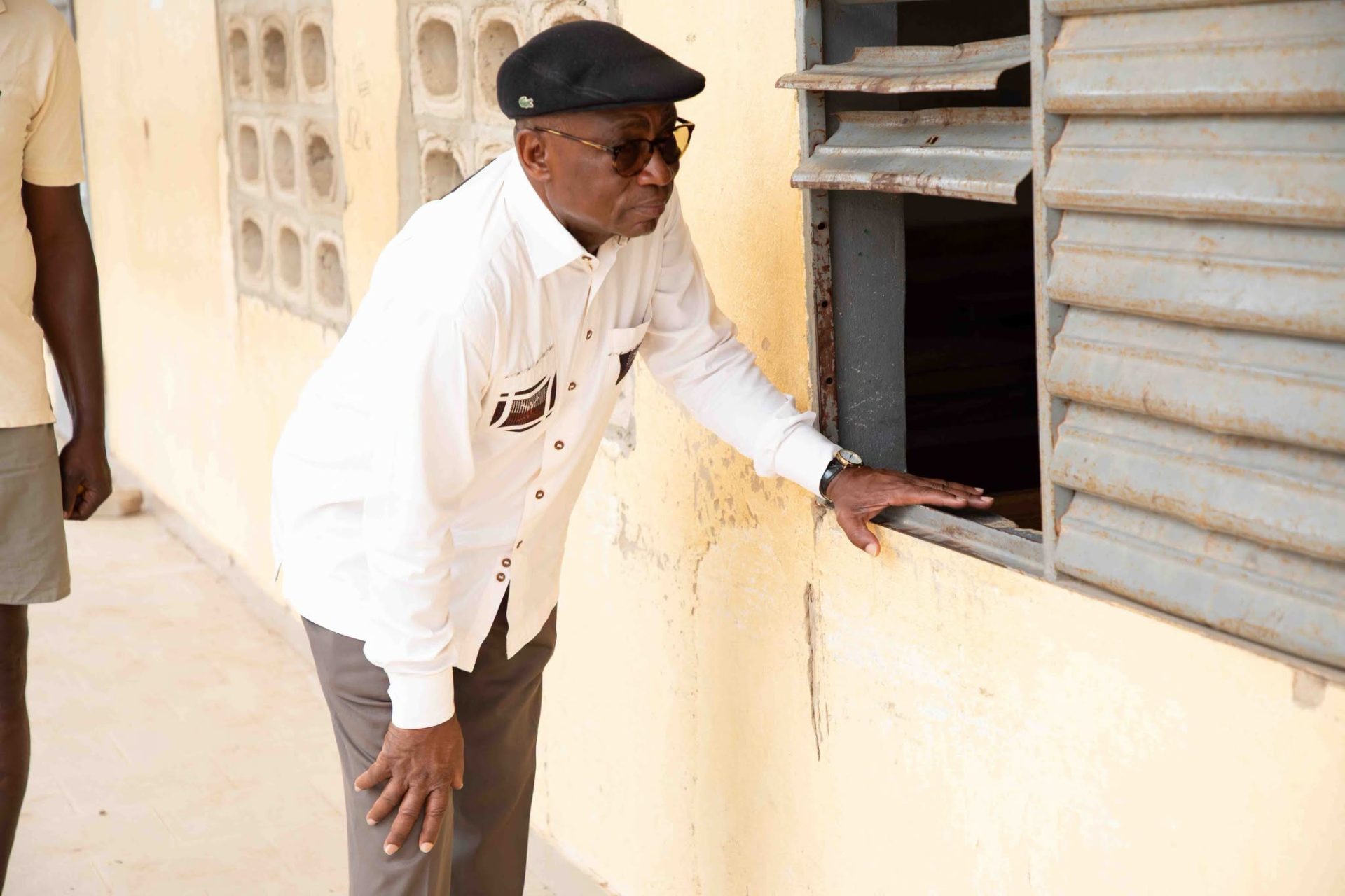 MENAET : N’Guessan KOFFI visite des établissements scolaires à Béoumi et appelle à la mobilisation pour leur réhabilitation