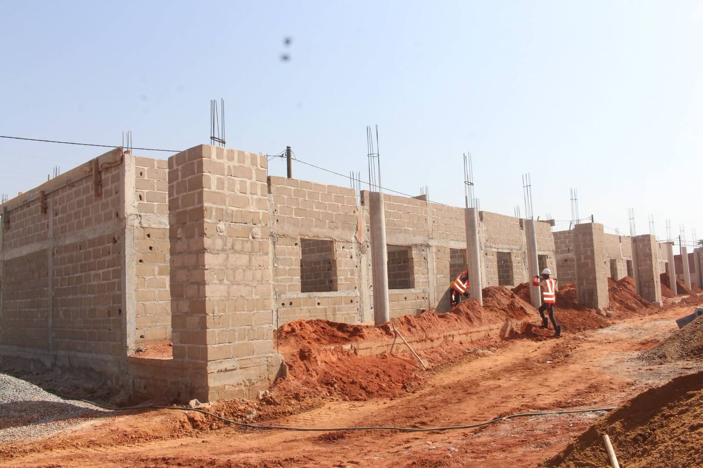 Mali / Infrastructures scolaires : Le ministre de l’Éducation nationale s’enquiert de l’avancement des travaux du lycée de Moribabougou