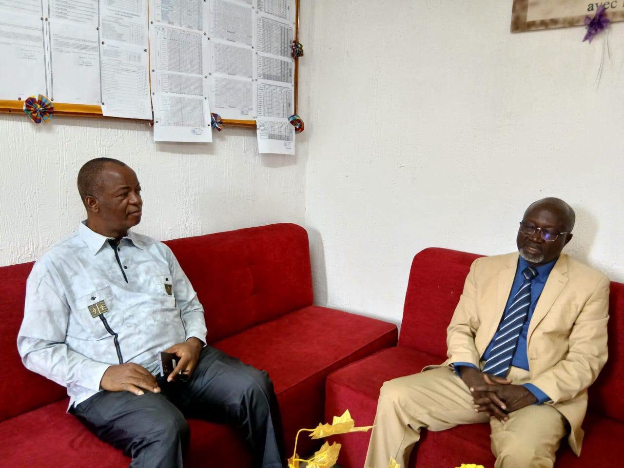 Solidarité éducative : Le Collège privé Bakou équipe la DRENA de Yamoussoukro