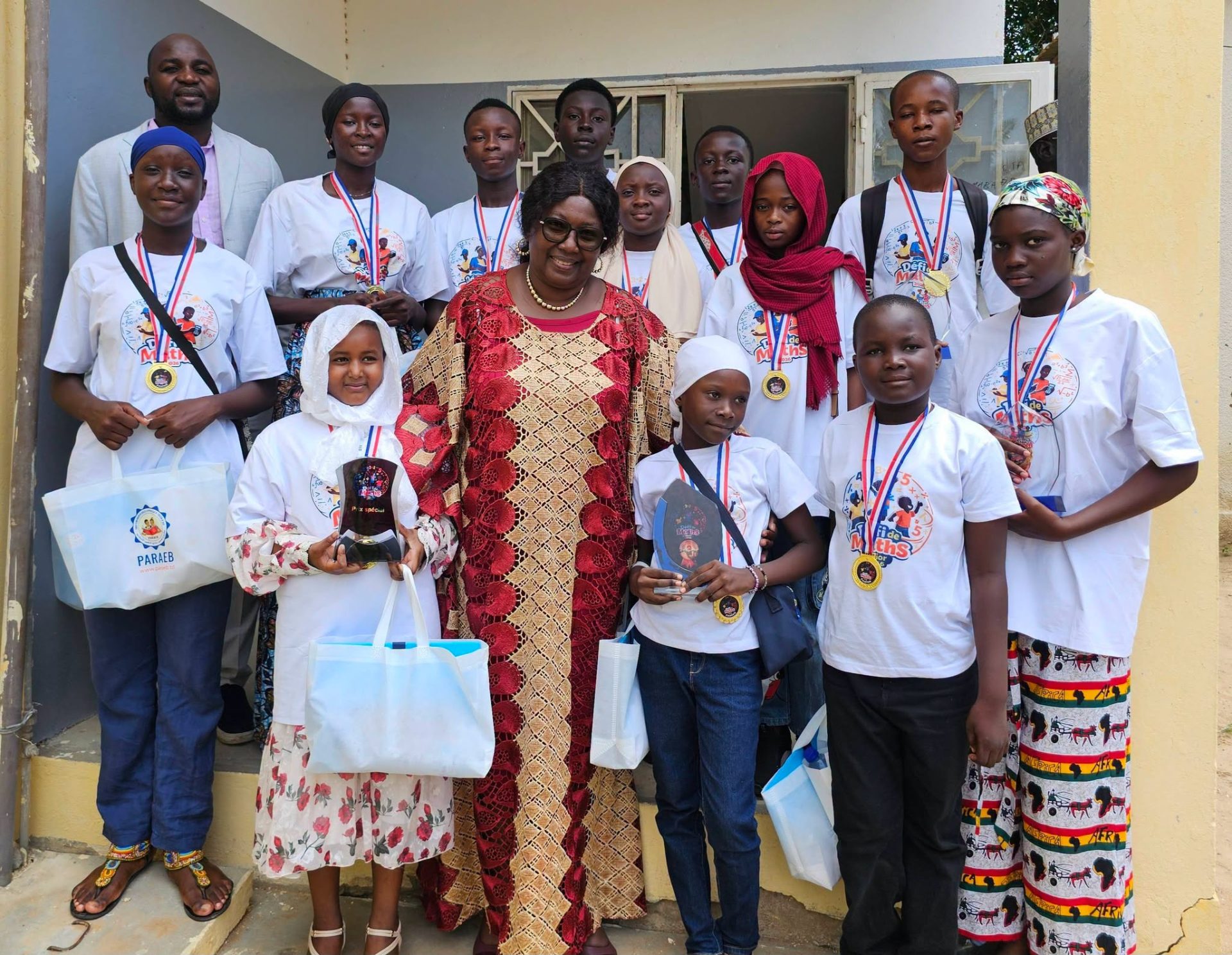 Tchad / Éducation : La secrétaire d’État encourage les lauréats du concours « Le Défi des Maths »