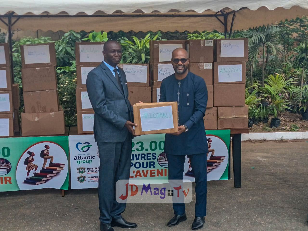 Éducation Nationale : Plus de 23 000 livres pour renforcer la culture de la lecture en Côte d’Ivoire