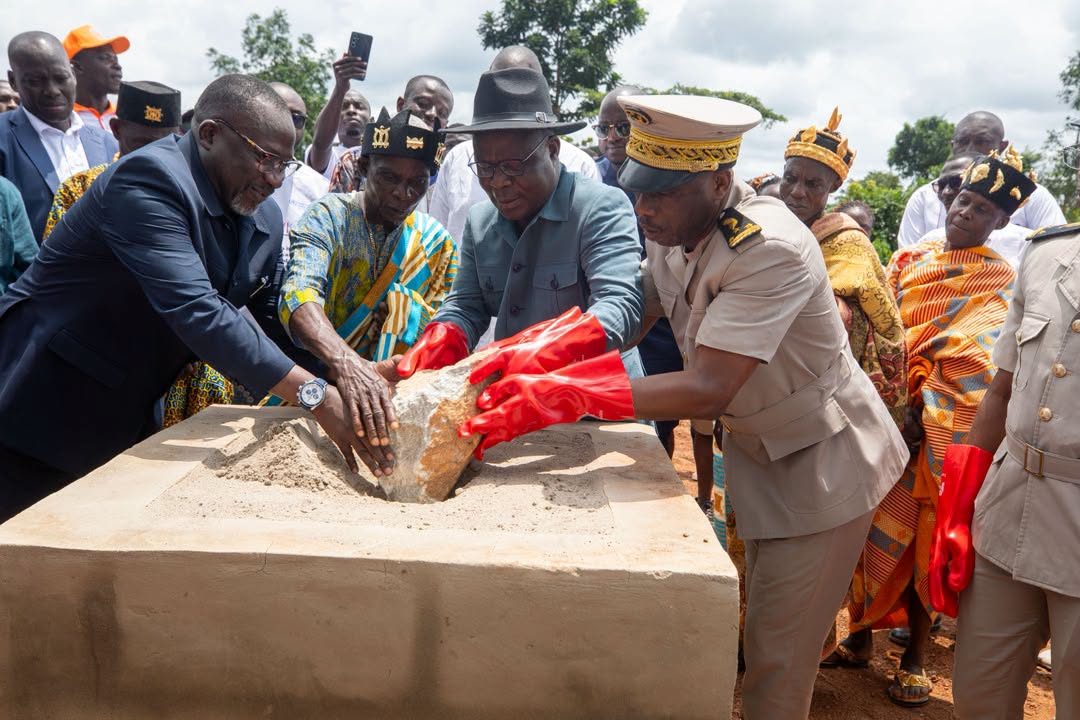 Allepila / Rubino (Agneby-Tiassa) : Pierre Dimba donne le coup d’envoi aux travaux d’un centre de santé rurale