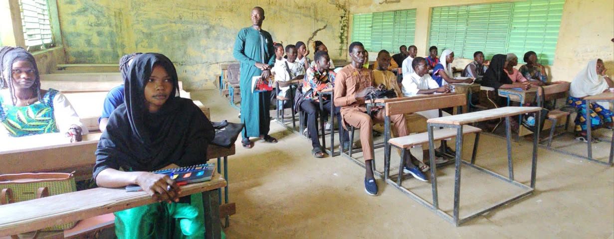 Tchad / Rentrée scolaire 2026-2027 : La Secrétaire d’État constate la reprise des cours dans les classes d’examen