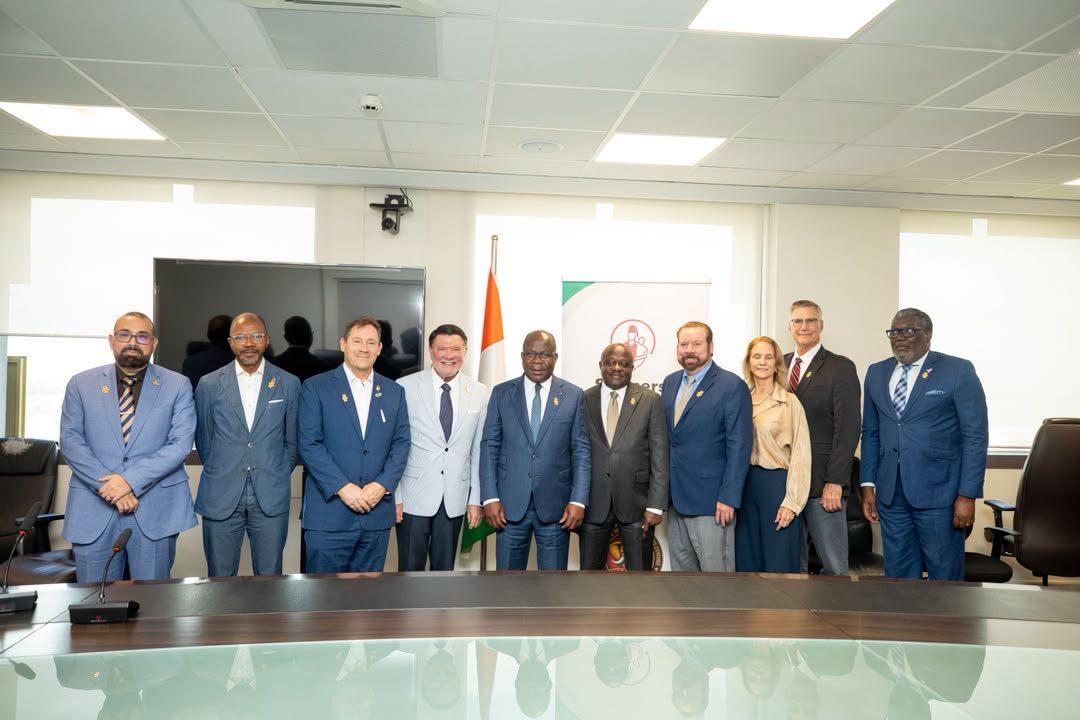 Coopération sanitaire : Pierre N’Gou Dimba échange avec une délégation de Shriners Children’s USA