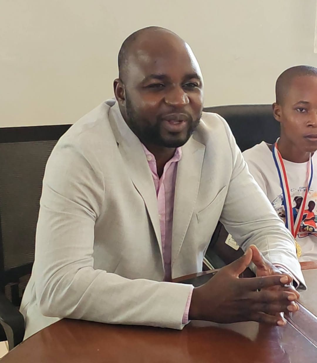 Tchad / Éducation : La secrétaire d’État encourage les lauréats du concours « Le Défi des Maths »