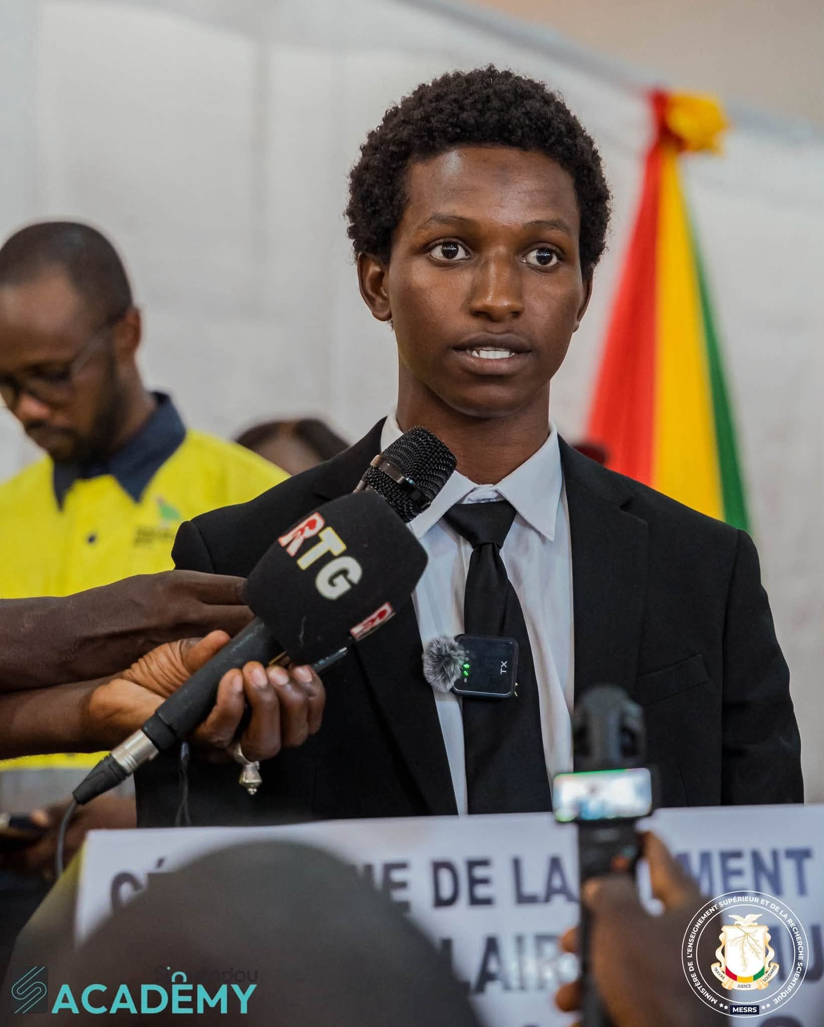 Guinée : sept étudiants bénéficient de bourses d’excellence pour le Canada et la Tunisie