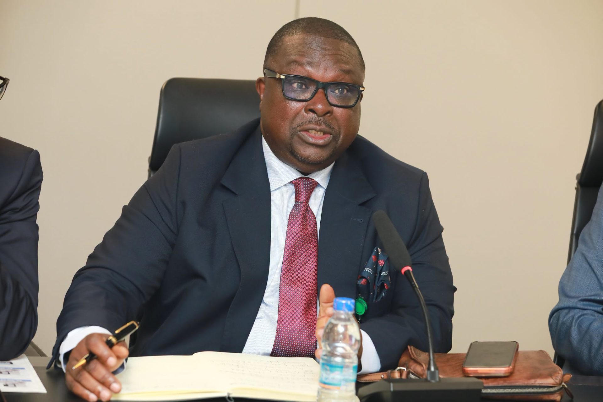 Disponibilité des médicaments : Pierre Dimba veut améliorer la prise en charge dans les hôpitaux