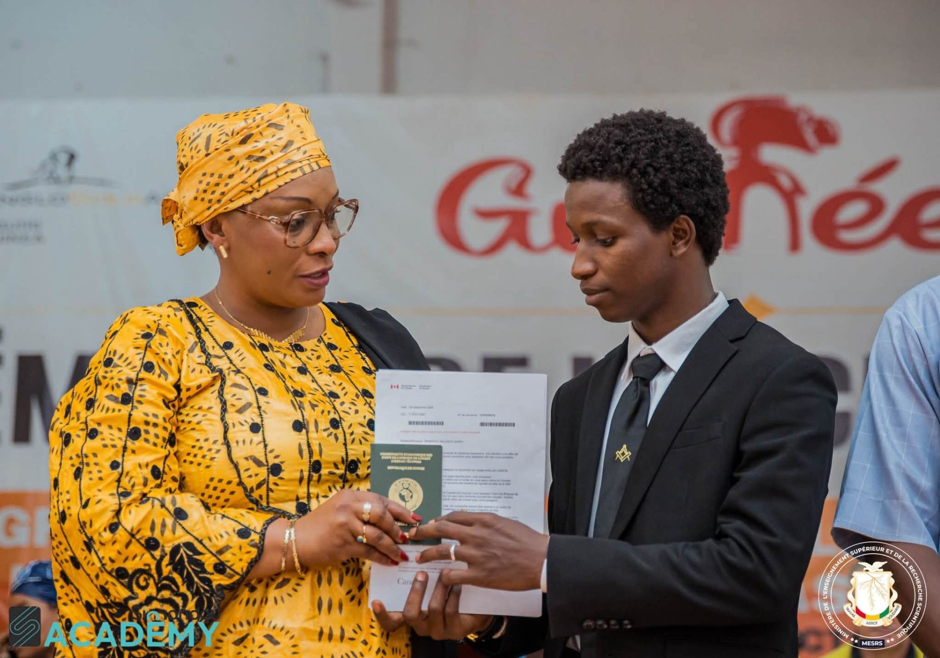 Guinée : sept étudiants bénéficient de bourses d’excellence pour le Canada et la Tunisie