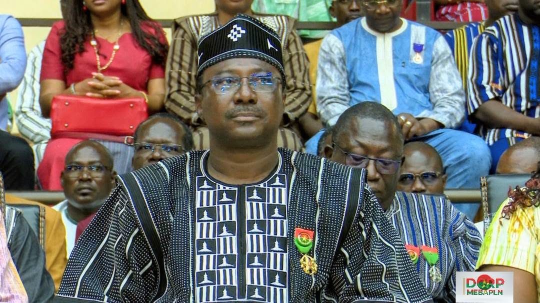 Burkina Faso / Cérémonie de décoration : 850 acteurs de l’éducation honorés
