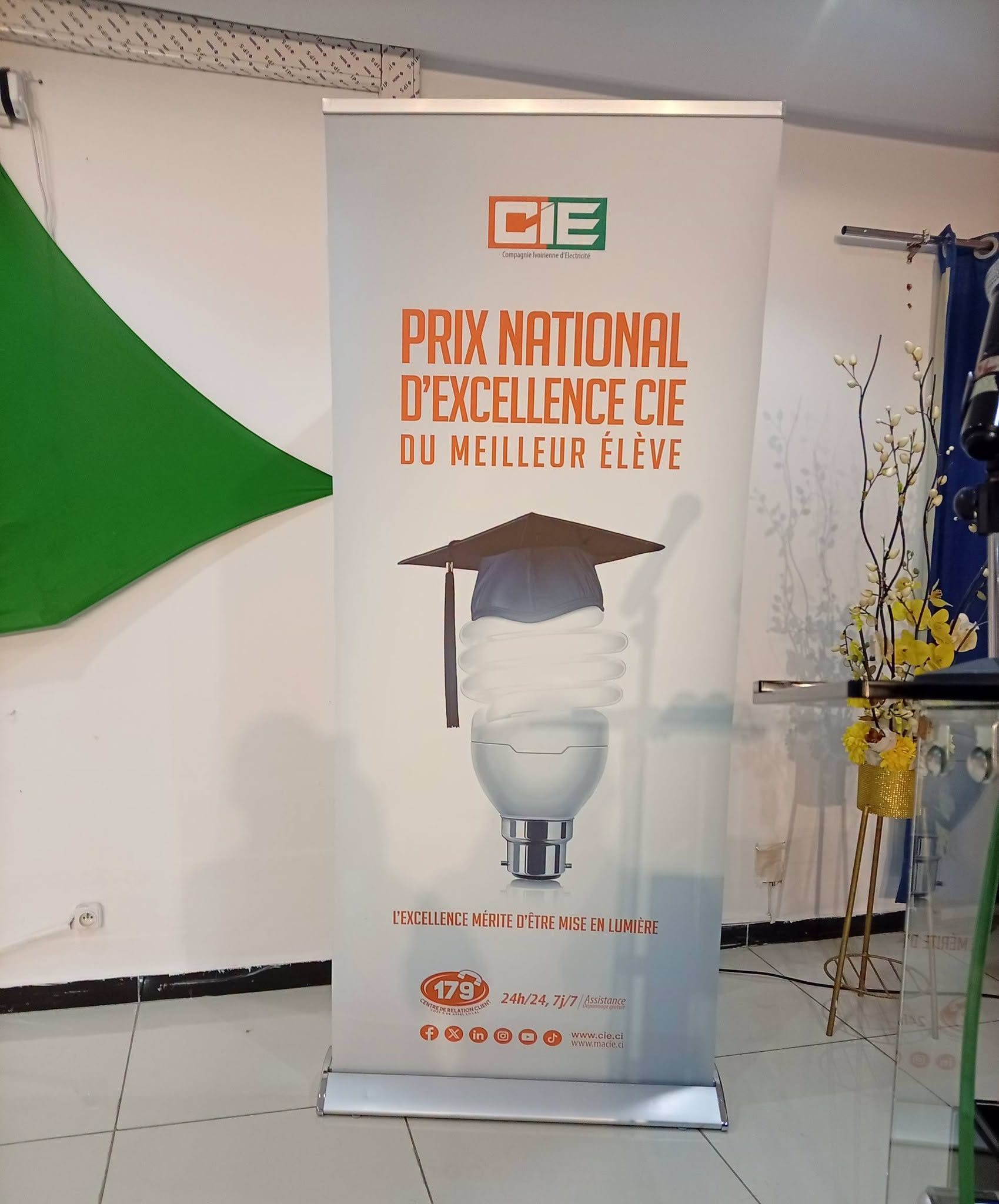 Prix d’Excellence CIE 2026 : Yamoussoukro célèbre les meilleurs élèves de la zone Centre-Sud