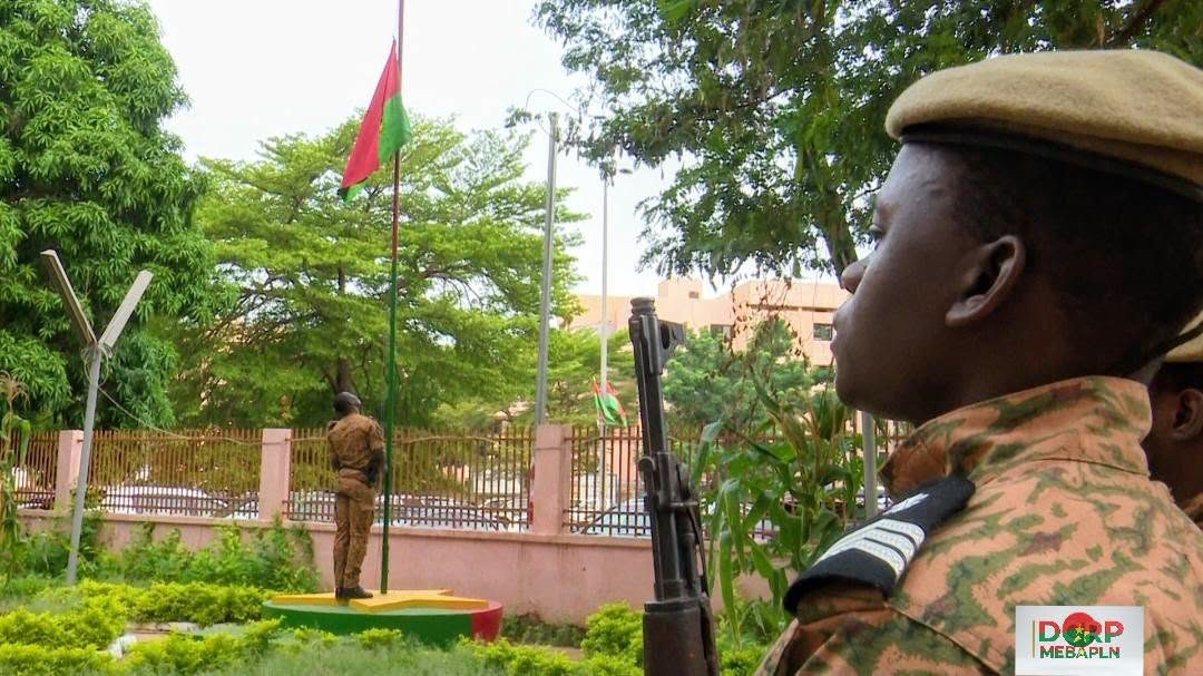 Burkina Faso / Montée des couleurs : Jacques Sosthène DINGARA transmet la vision du Président du Faso pour une souveraineté renforcée