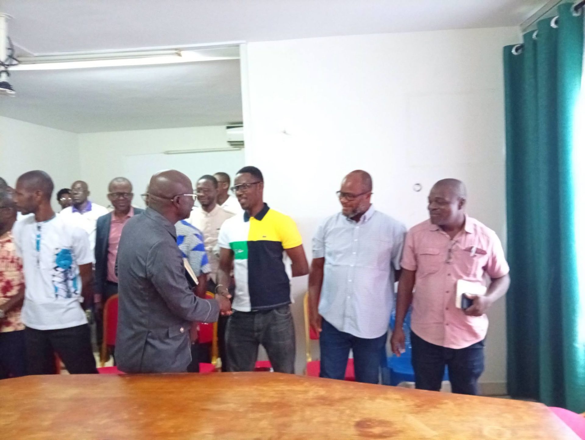 Yamoussoukro : le DRENAET renforce le dialogue avec les syndicats d’enseignants