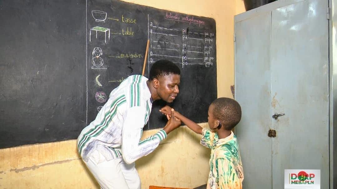 Burkina Faso / Éducation inclusive : Le ministre Jacques Sosthène Dingara salue les avancées de l’inclusion scolaire à Niènéta « A »
