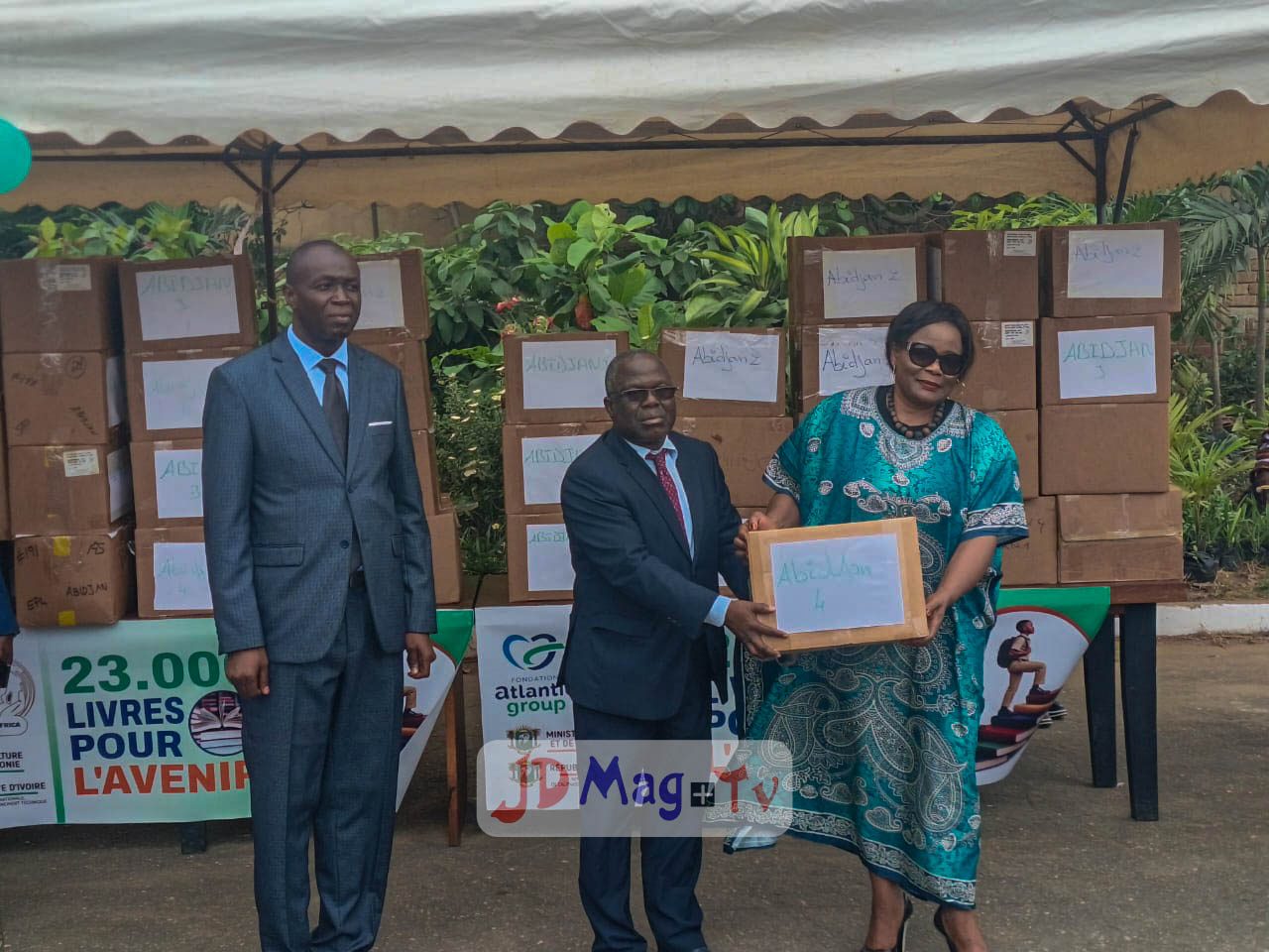Éducation Nationale : Plus de 23 000 livres pour renforcer la culture de la lecture en Côte d’Ivoire