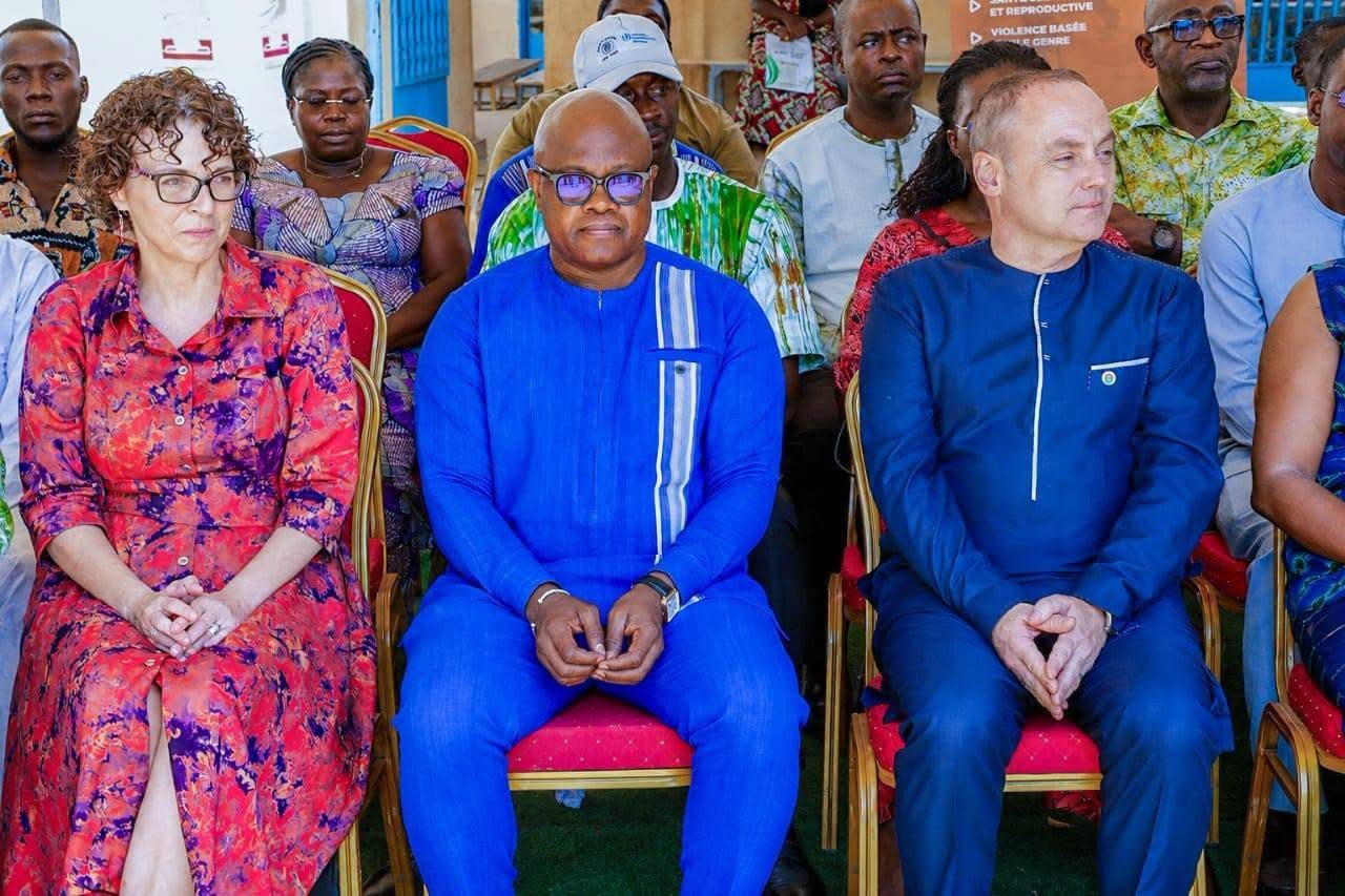 Burkina Faso / Santé : Trois ambulances, 200 lits et 115 tables d’accouchement pour renforcer les infrastructures sanitaires