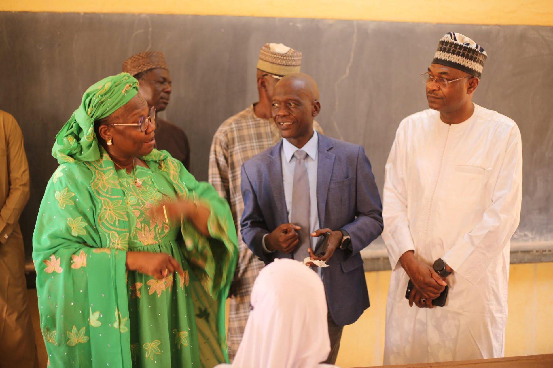 Niger / Collège scientifique de Niamey : Une visite inopinée pour constater les réalités du terrain