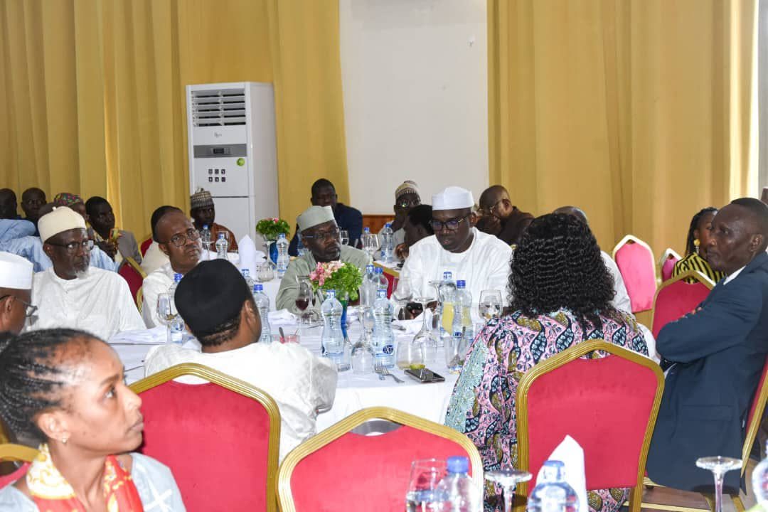 Tchad / Le ministre de l’Enseignement supérieur rend hommage aux enseignants-chercheurs promus au CAMES