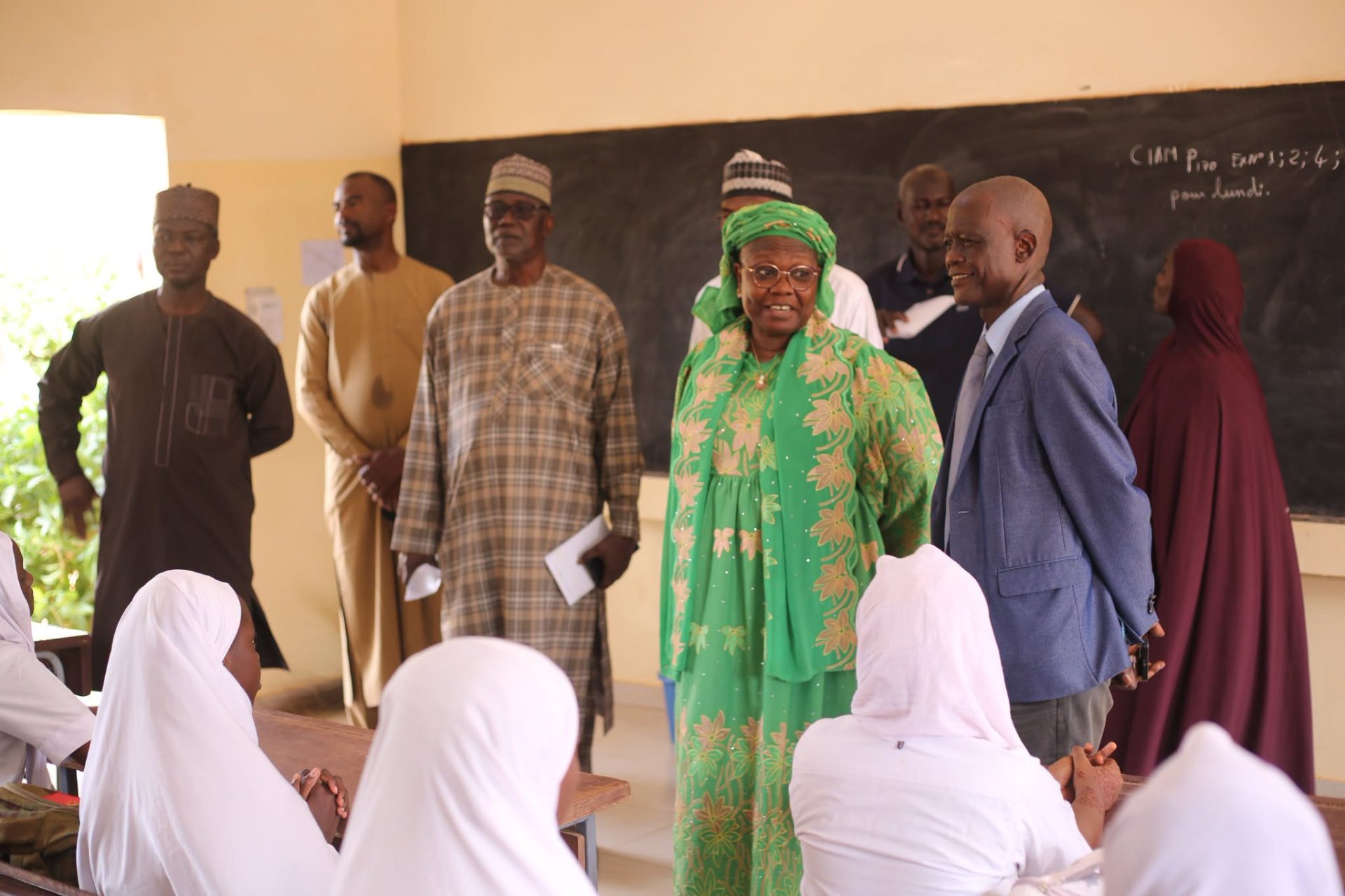 Niger / Collège scientifique de Niamey : Une visite inopinée pour constater les réalités du terrain
