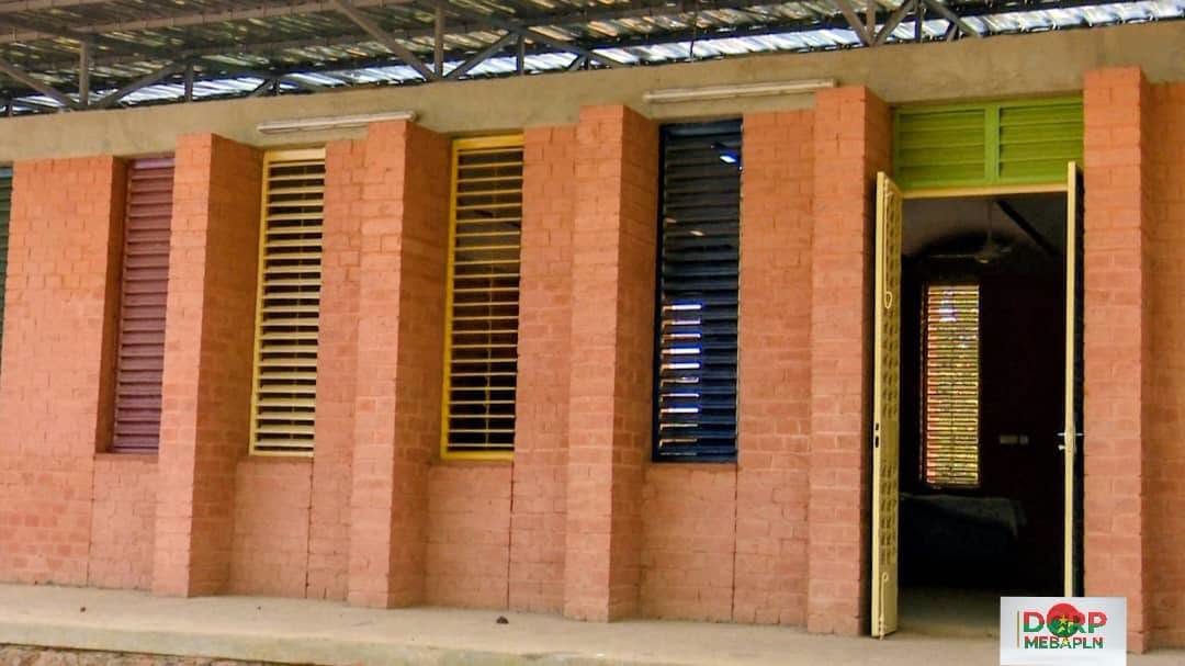 Burkina Faso / Saponé : L’école de Bonkoré fête ses 33 ans avec l’inauguration d’un bâtiment bioclimatique