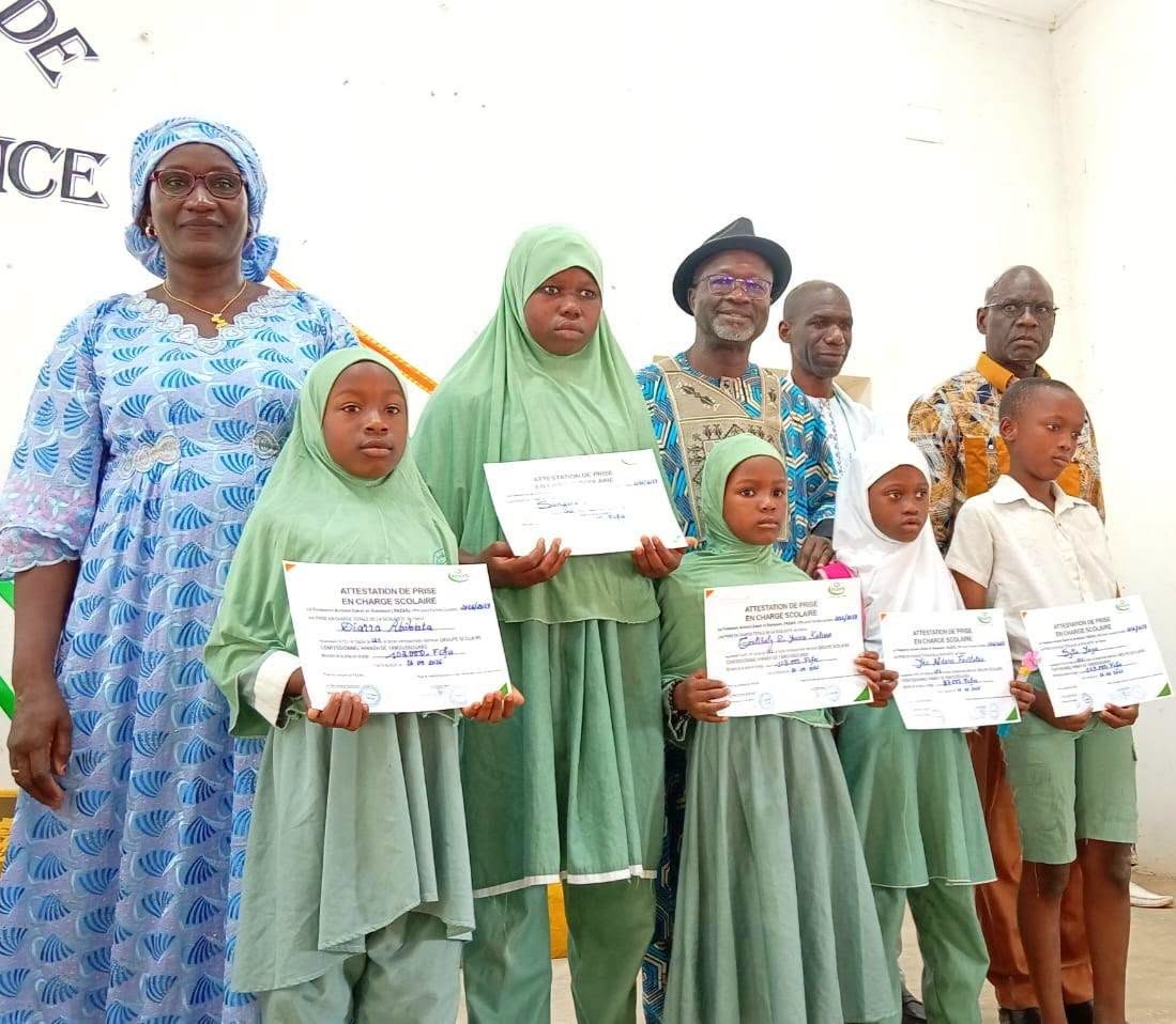 Yamoussoukro : 300 kits scolaires et 25 bourses pour soutenir les élèves défavorisés