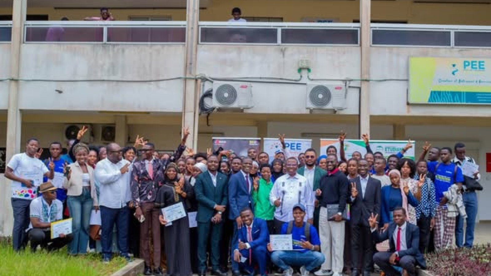 UFHB : 200 étudiants formés aux compétences transversales et à l’entrepreneuriat