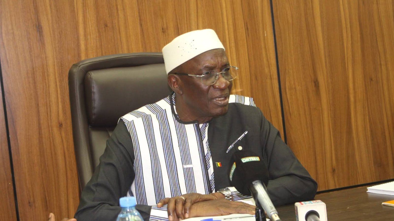 Éducation au Mali : Le rapport de synthèse sur la création et l’ouverture des écoles remis au ministre