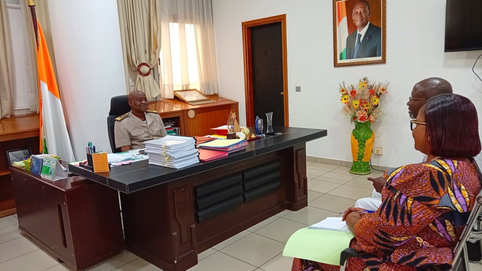 Education nationale : Le nouveau DRENAET de Yamoussoukro à la rencontre du préfet